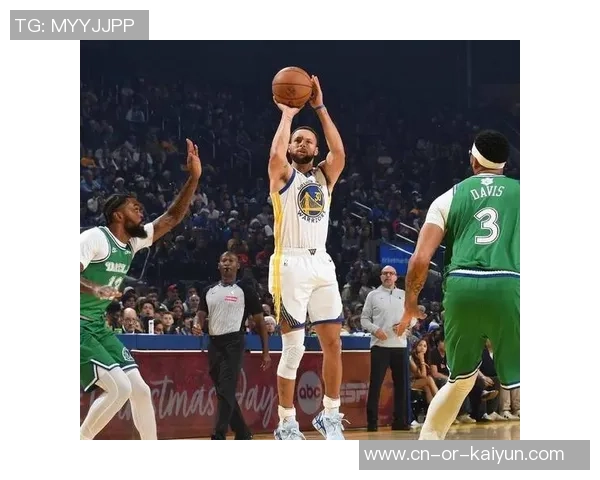 又是勇三疯一波流!库里仅25分钟19+8打卡 谁还言勇士阵型懦弱? 又是勇三疯一波流!库里仅25分钟19+8打卡 谁还言勇士阵型懦弱?